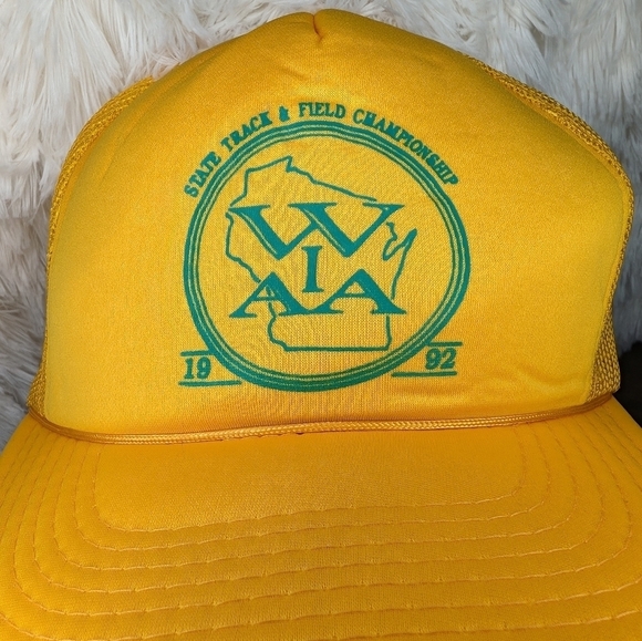 1992 WIAA TRUCKER HAT Adjustable Snap Back Ringed Brim VINTAGE WISCONSIN - Picture 2 of 12